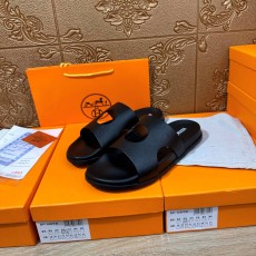 HERMES 2024 SS 에르메스 캐릭터 로고 레더 남성 슬리퍼 커스텀급