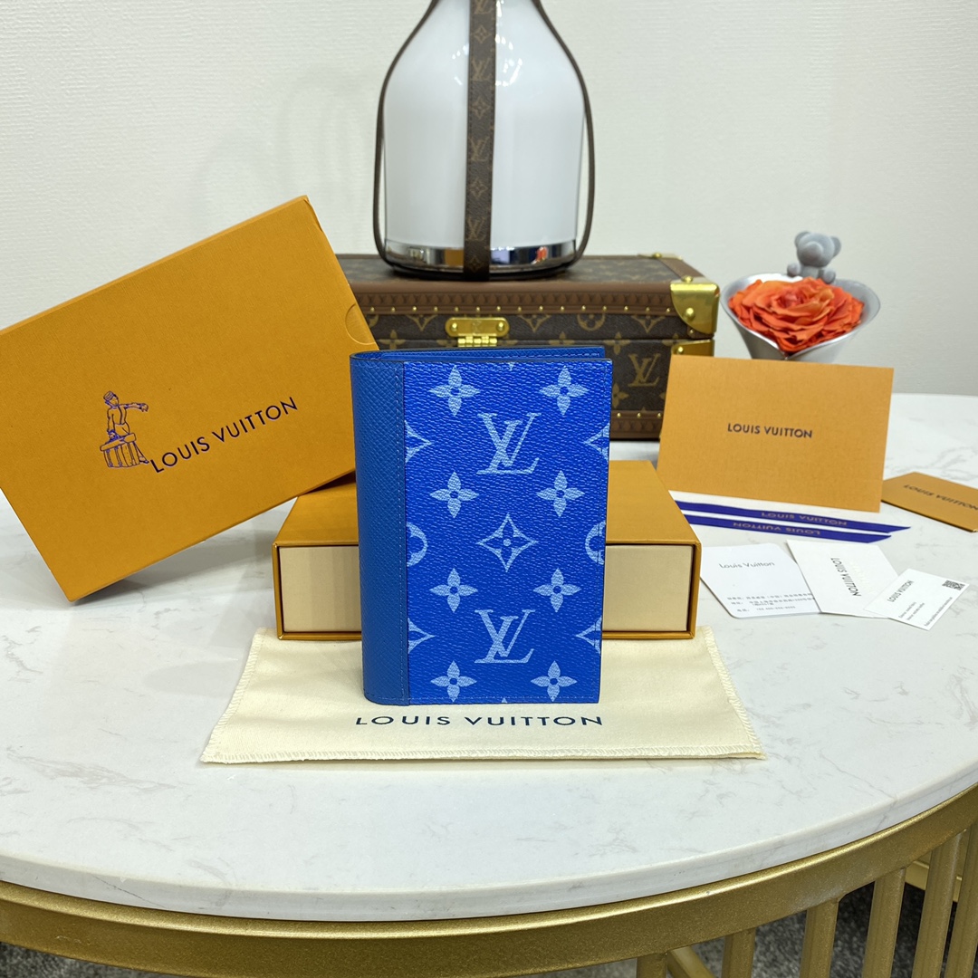 LOUIS VUITTON 2024 SS 루이비통 포르트 카르트 패스포트 커버 M31030 남성 여권지갑 커스텀급