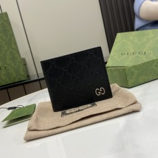 GUCCI 2024 SS 구찌 시그니처 메탈 블랙 남성 반지갑 473916 커스텀급