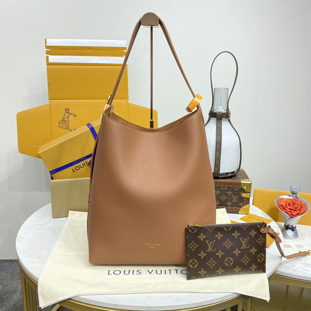 LOUIS VUITTON 2024 SS 루이비통 모노그램 로우 키 호보 카멜 빅백 M24856 여성 가방 커스텀급