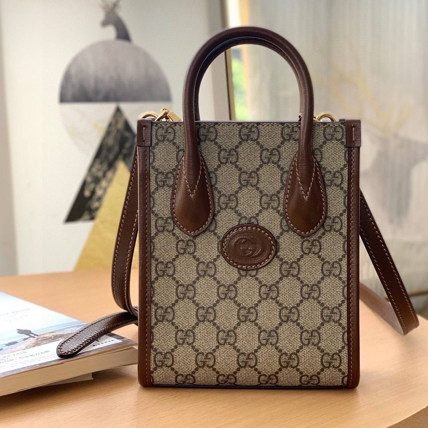 GUCCI 2024 SS 구찌 인터로킹 G 미니 토트백 브라운 671623 여성 가방 커스텀급