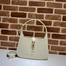 GUCCI 2024 SS 구찌 1961 스몰 숄더백 아이보리 782849 여성 가방 커스텀급