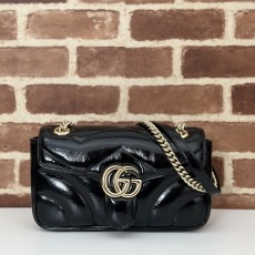 GUCCI 2024 SS 구찌 GG 마몬트 마틀라세 스몰 숄더백 에나멜 블랙 443497 여성 가방 커스텀급