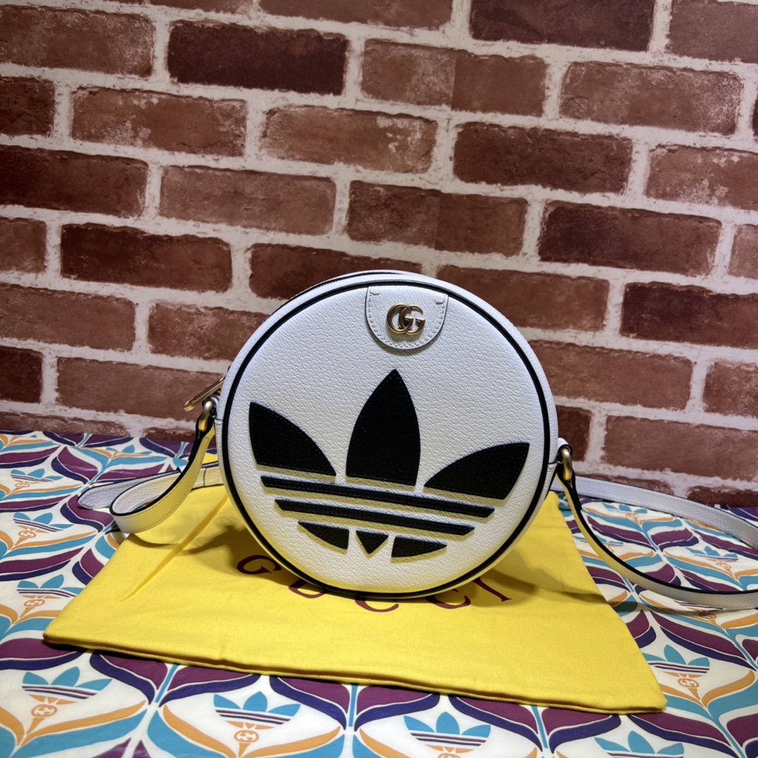 GUCCI 2024 SS 구찌 아디다스 콜라보 오피디아 숄더백 화이트 702626 여성 가방 커스텀급