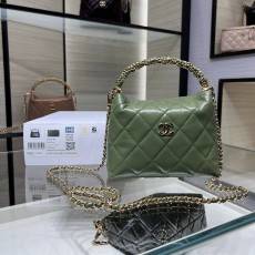 CHANEL 2024 SS 샤넬 체인 램스킨 골드 메탈 그린 미니 토트백 AP4189 여성 가방 커스텀급