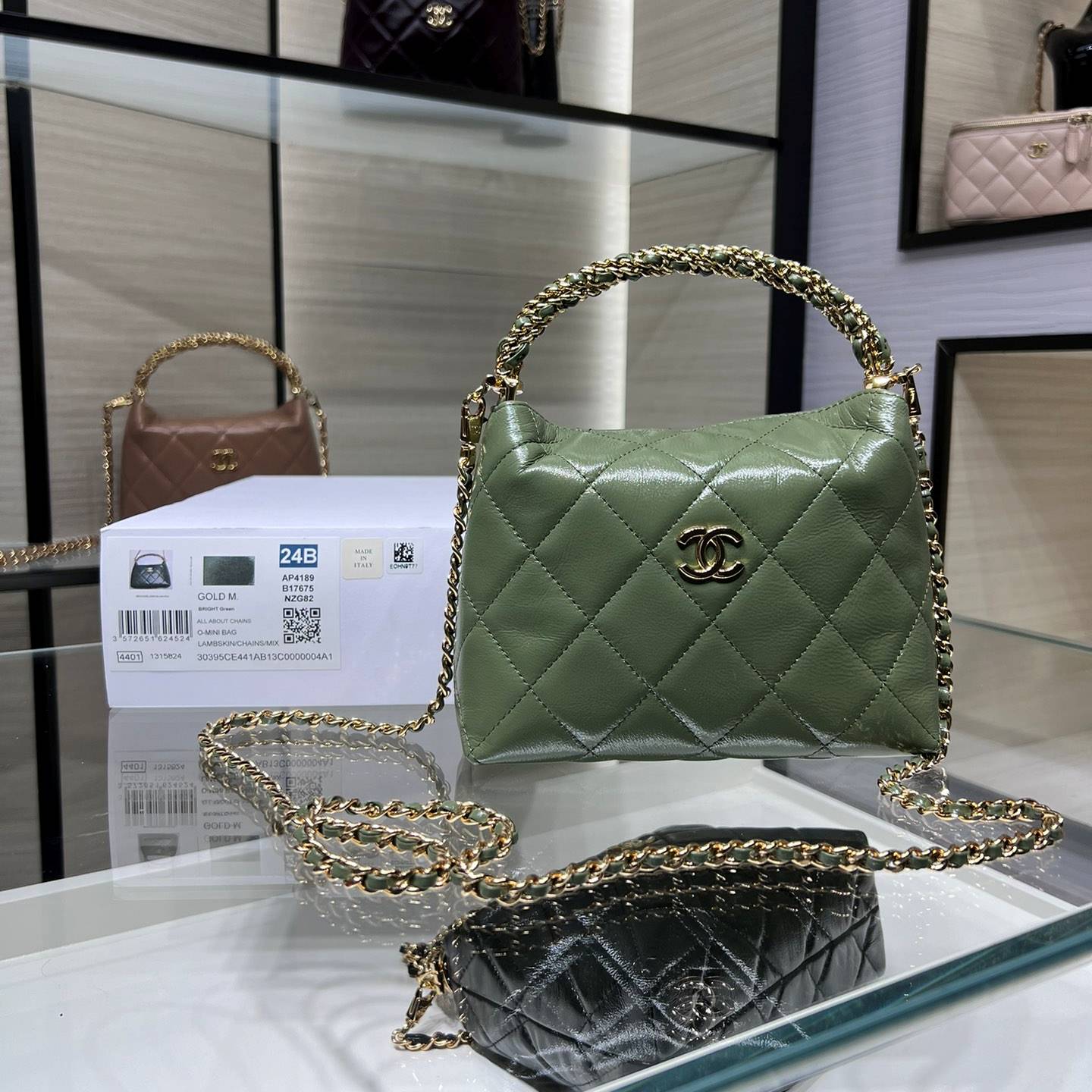 CHANEL 2024 SS 샤넬 체인 램스킨 골드 메탈 그린 미니 토트백 AP4189 여성 가방 커스텀급