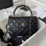 CHANEL 2024 SS 샤넬 체인 램스킨 골드 메탈 미듐 블랙 탑 핸들백 AS92236 여성 가방 커스텀급