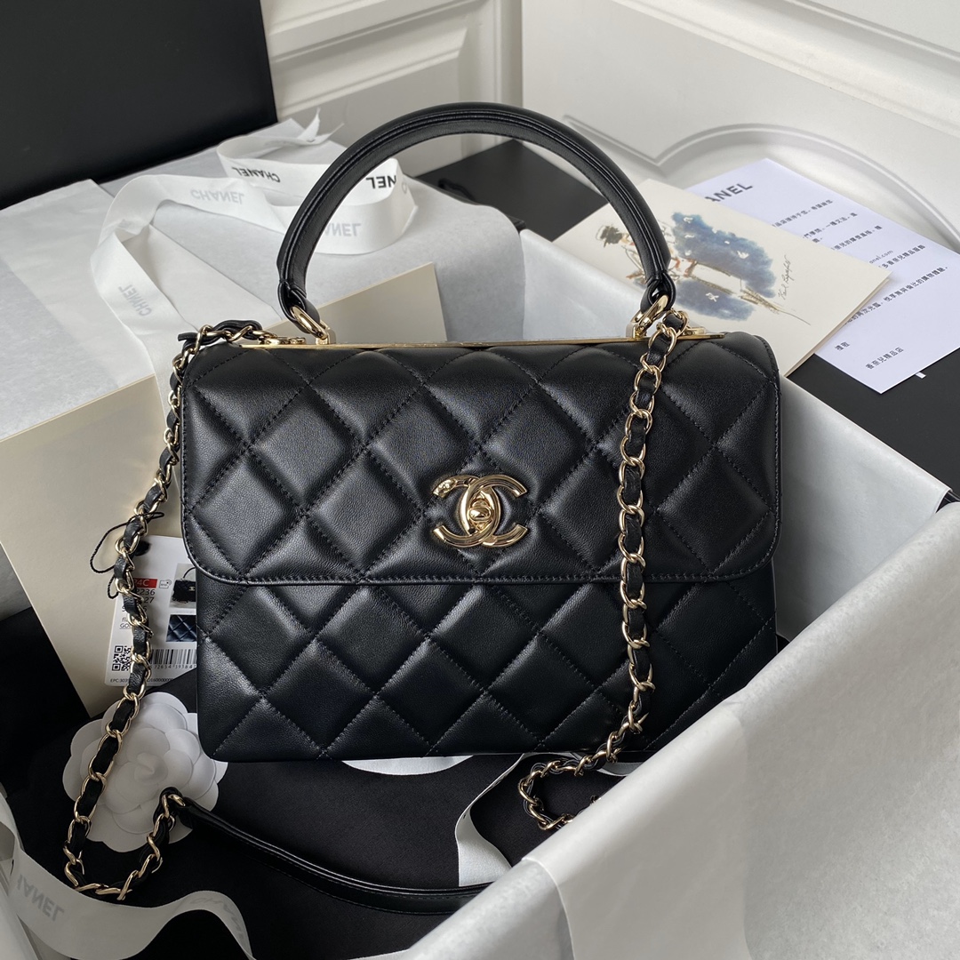 CHANEL 2024 SS 샤넬 체인 램스킨 골드 메탈 미듐 블랙 탑 핸들백 AS92236 여성 가방 커스텀급