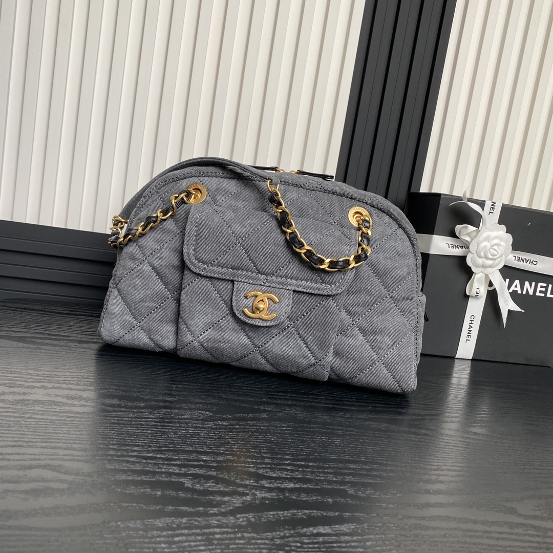 CHANEL 2024 SS 샤넬 체인 데님 그레이 골드 메탈 맥시 볼링 AS4905 여성 가방 커스텀급