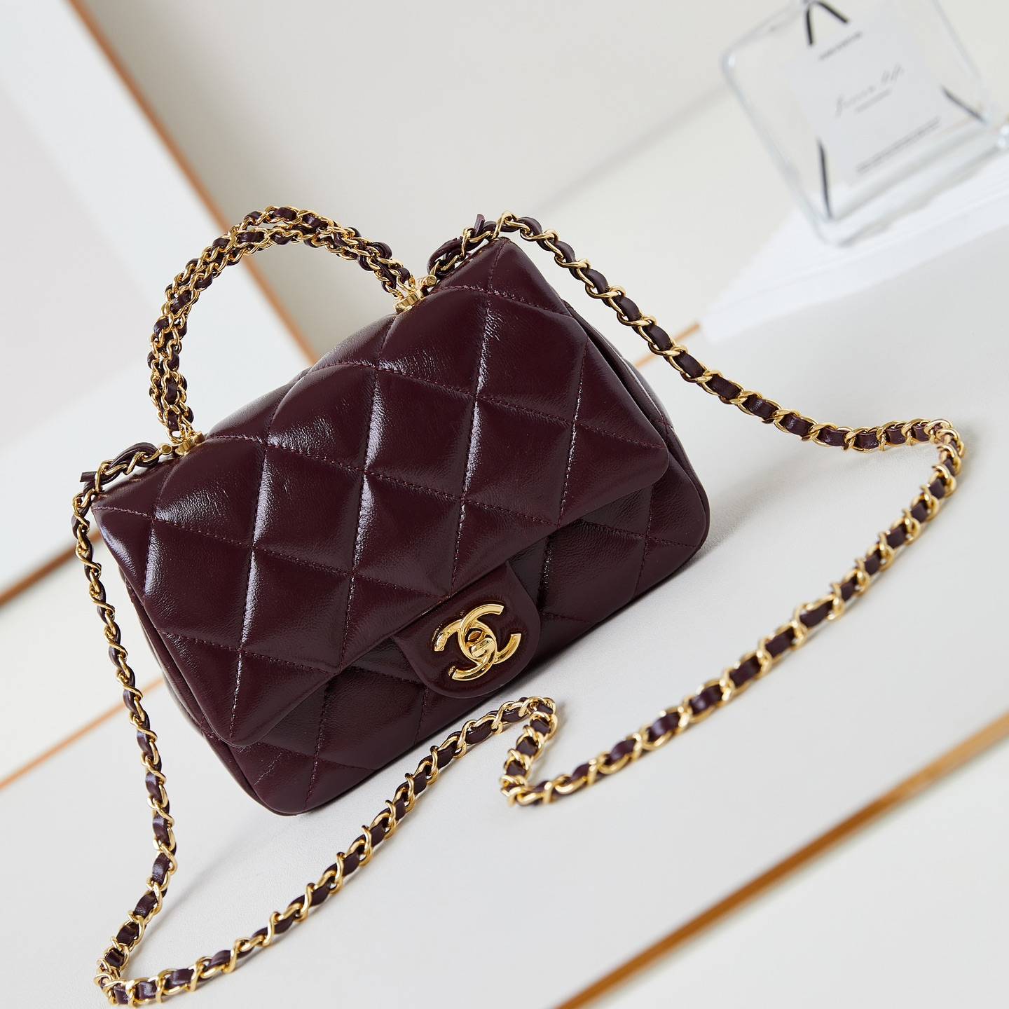 CHANEL 2024 SS 샤넬 체인 램스킨 핸들 미니 플랩백 버건디 AS5032 여성 가방 커스텀급