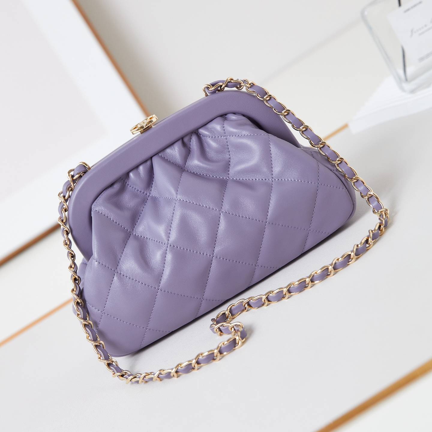 CHANEL 2024 SS 샤넬 체인 램스킨 골드메탈 클러치백 퍼플 AS4717 여성 가방 커스텀
