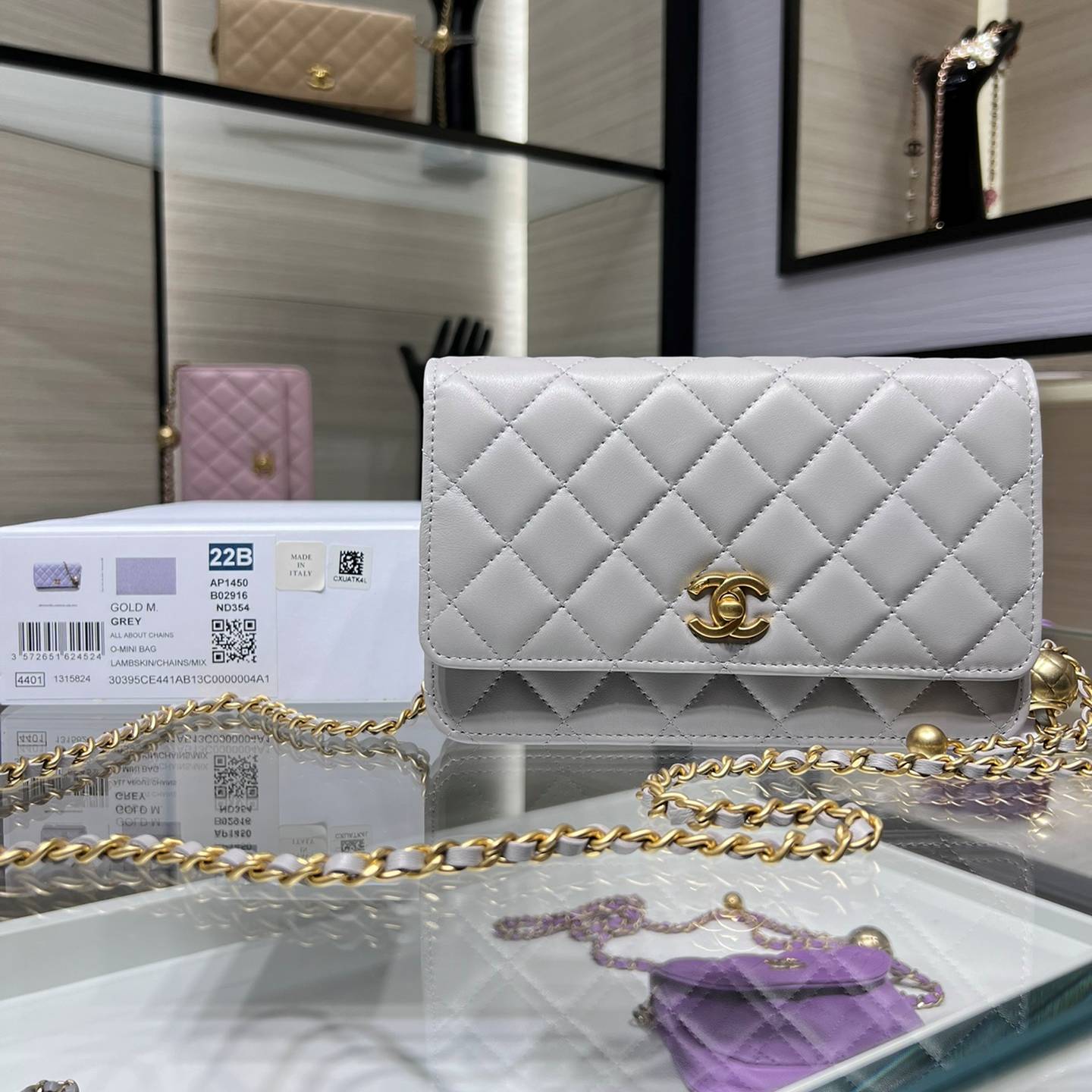 CHANEL 2024 SS 샤넬 체인 램스킨 골드볼 WOC백 그레이 AP1450 여성 가방 커스텀급