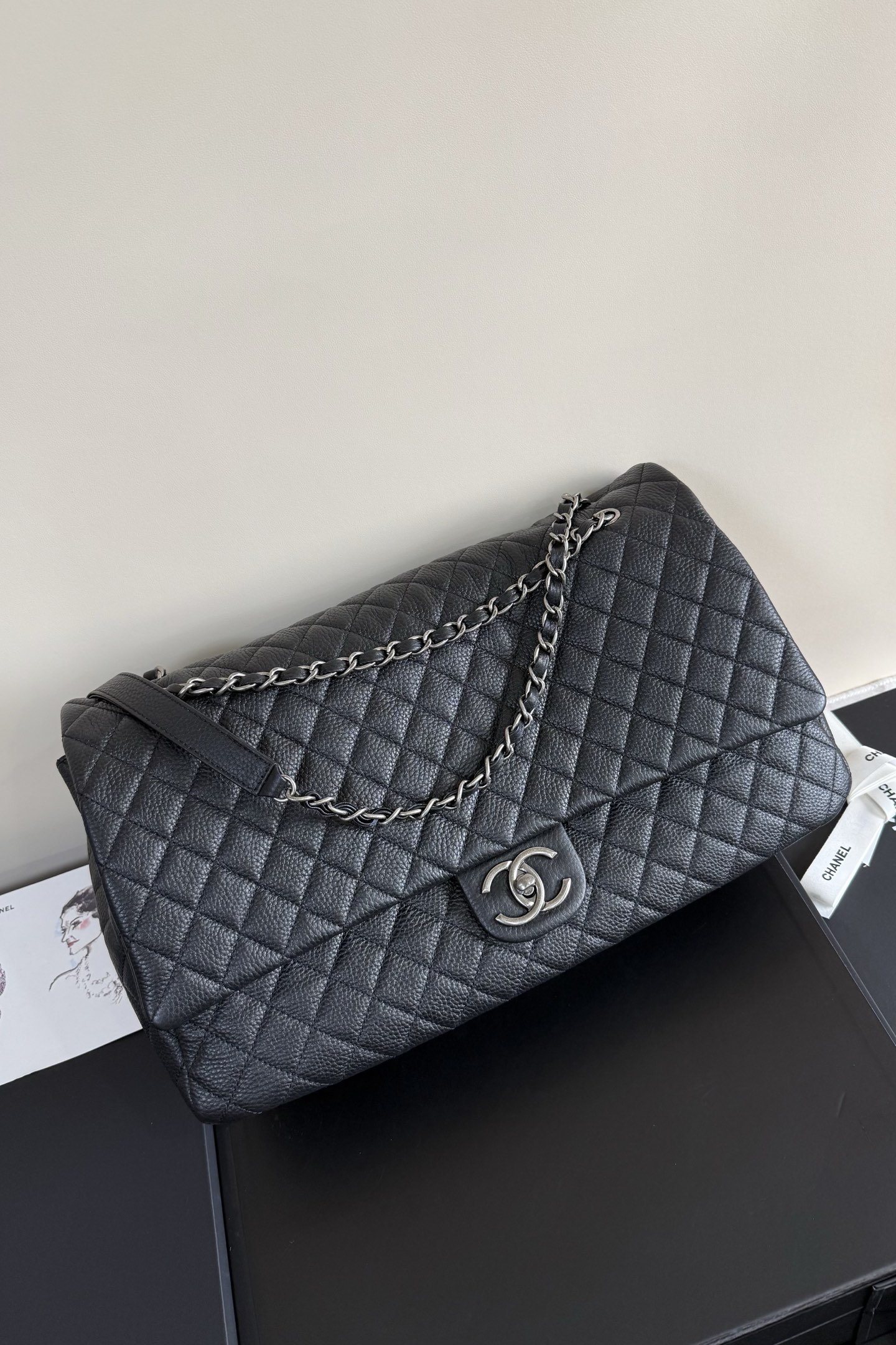 CHANEL 2025 SS 샤넬 체인 빅사이즈 램스킨 블랙  폰홀더 탑 핸들백 여성 가방 커스텀급A91169