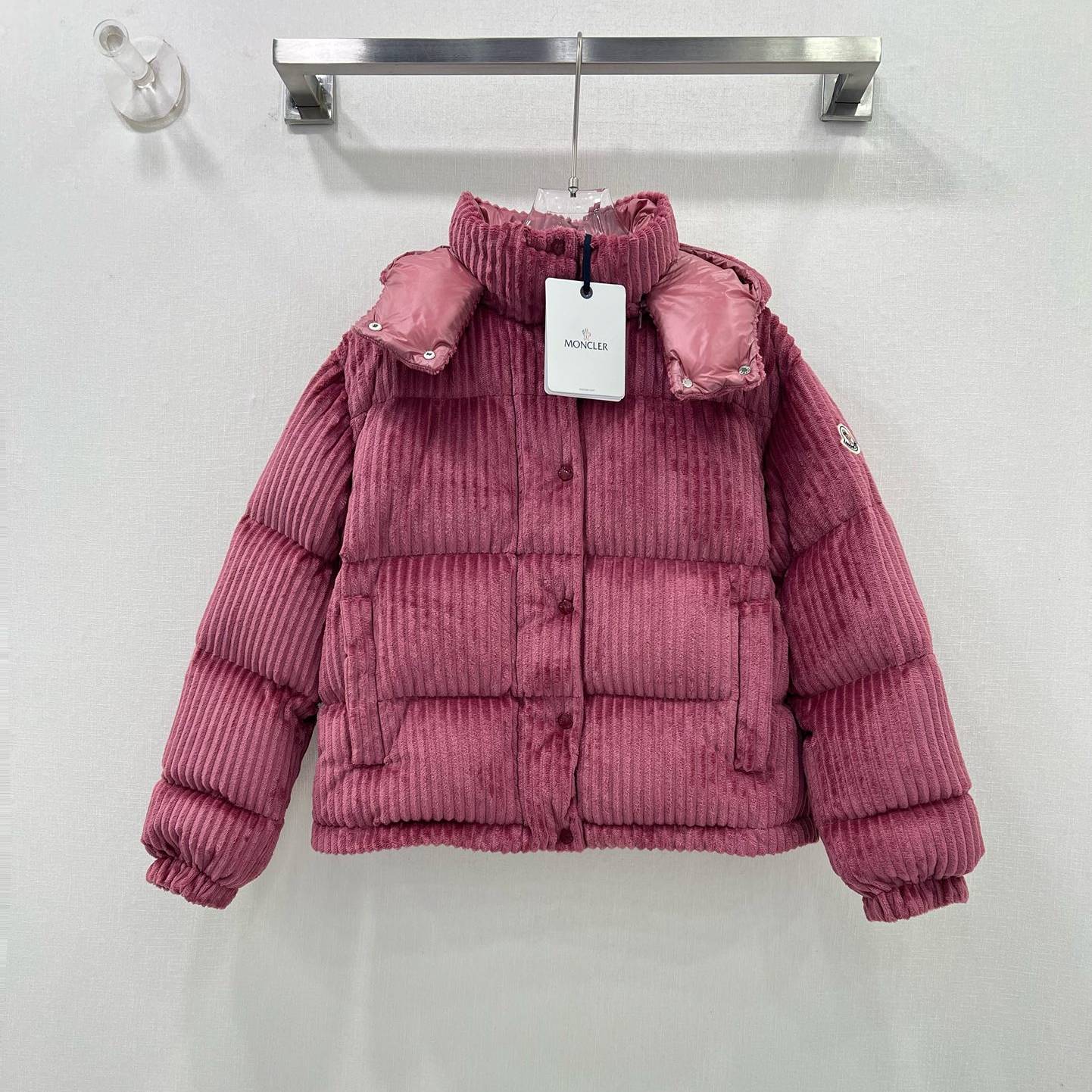 MONCLER 2024 SS 몽클레어 벨벳 스트라이프 후드 핑크 여성 패딩 커스텀급