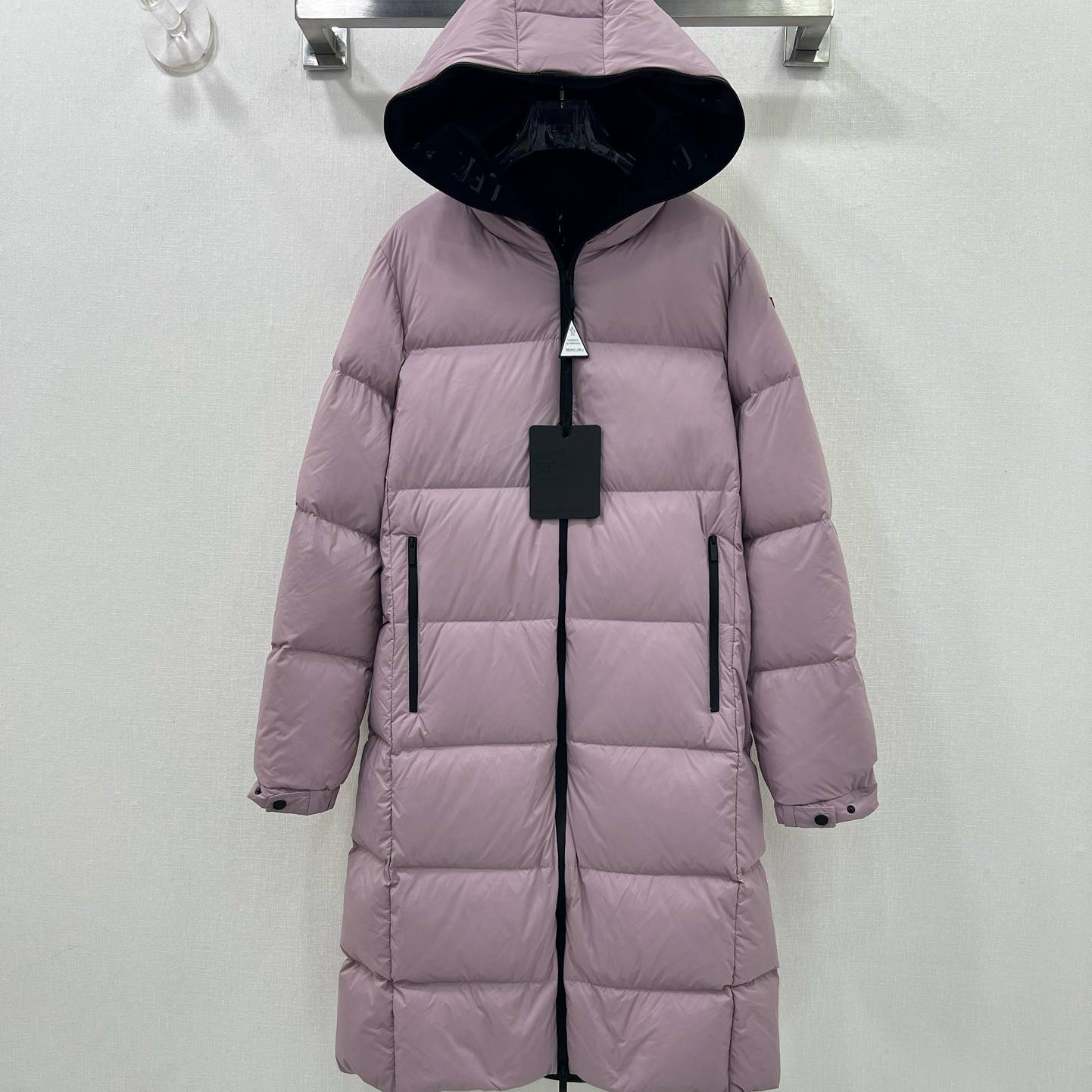 MONCLER 2024 SS 몽클레어 투톤 로고 후드 핑크 여성 롱패딩 커스텀급