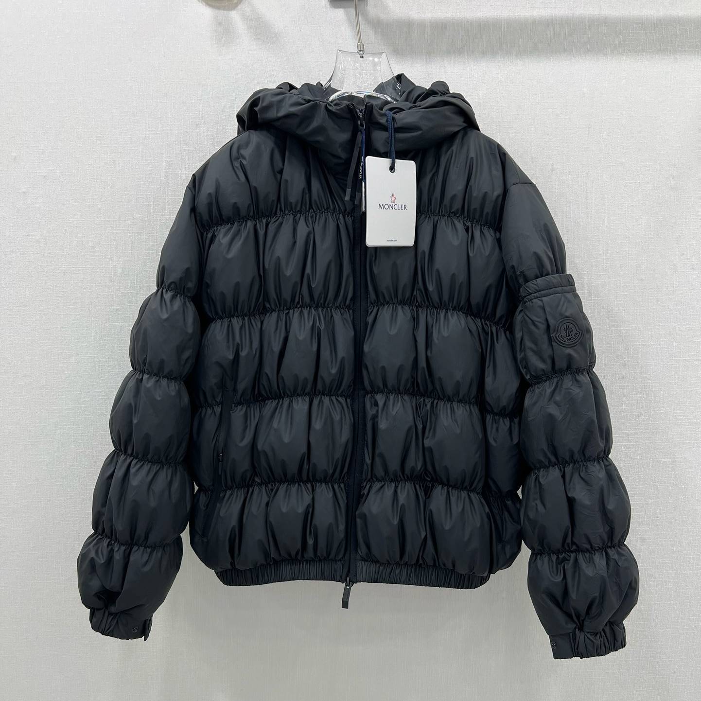 MONCLER 2024 SS 몽클레어 퀄팅 후드 블랙 여성 패딩 커스텀급