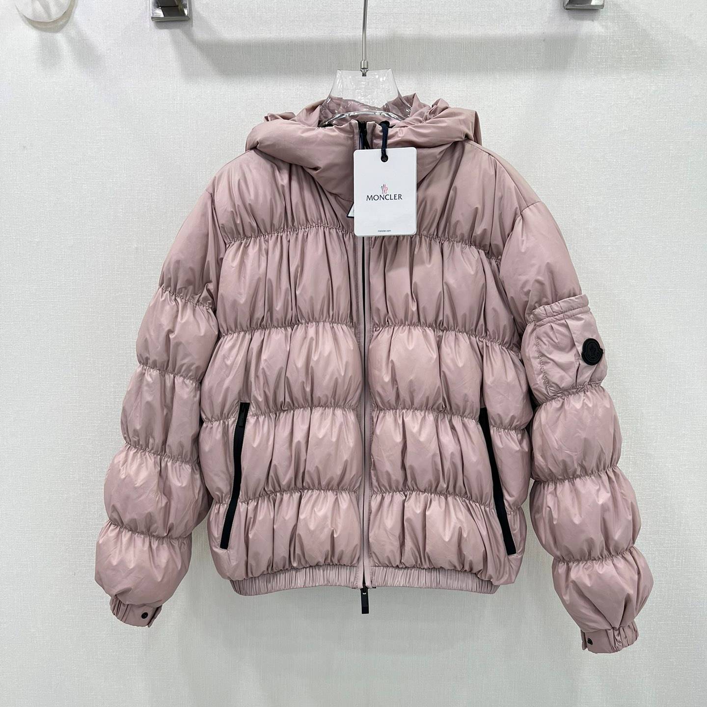 MONCLER 2024 SS 몽클레어 퀄팅 후드 핑크 여성 패딩 커스텀급
