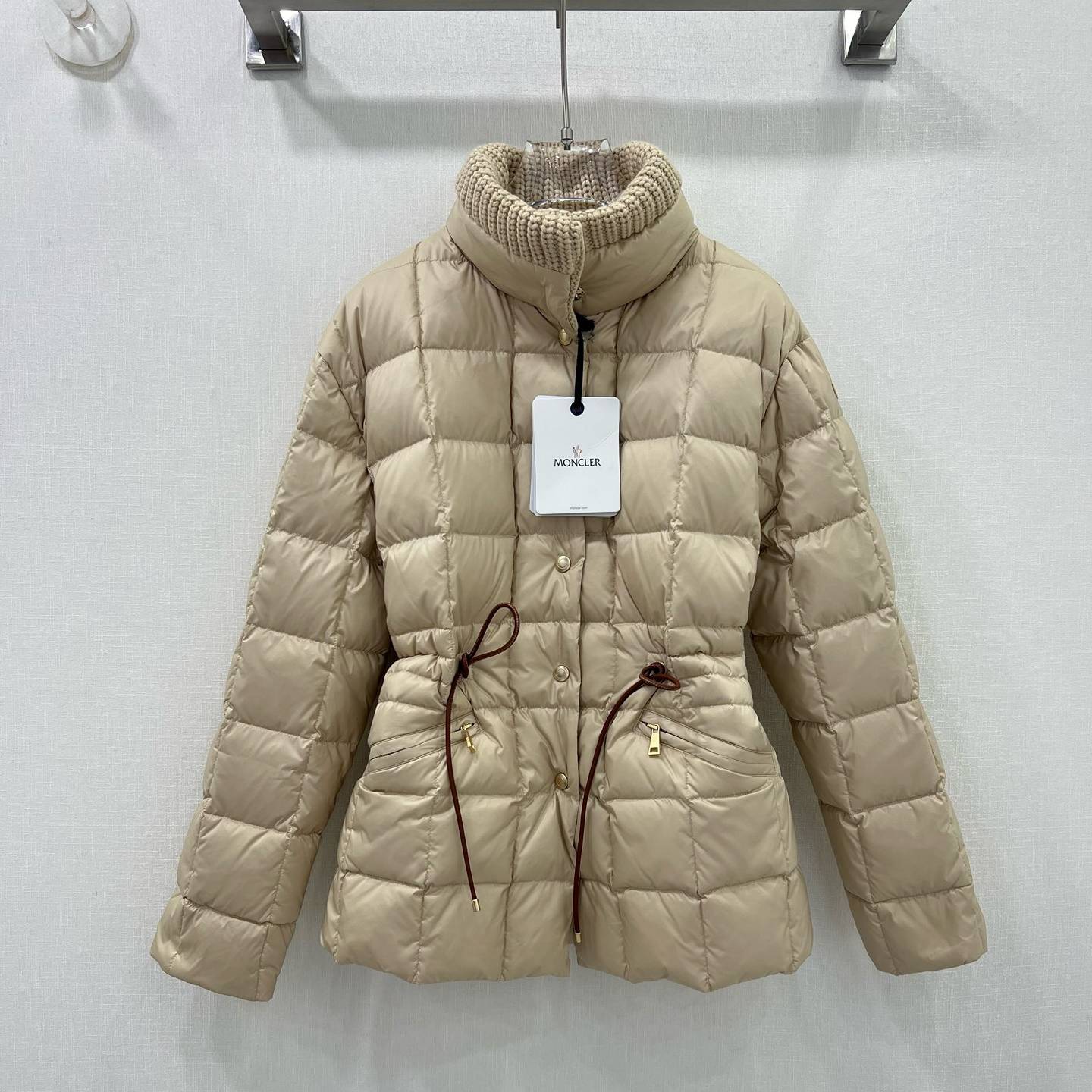 MONCLER 2024 SS 몽클레어 퀄팅 투톤 베이지 여성 패딩 커스텀급