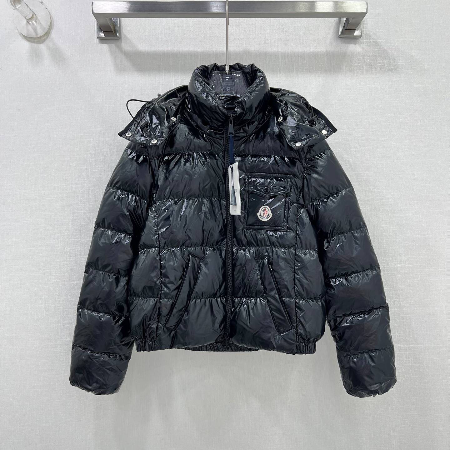 MONCLER 2024 SS 몽클레어 퀄팅 후드 포켓 블랙 여성 패딩 커스텀급