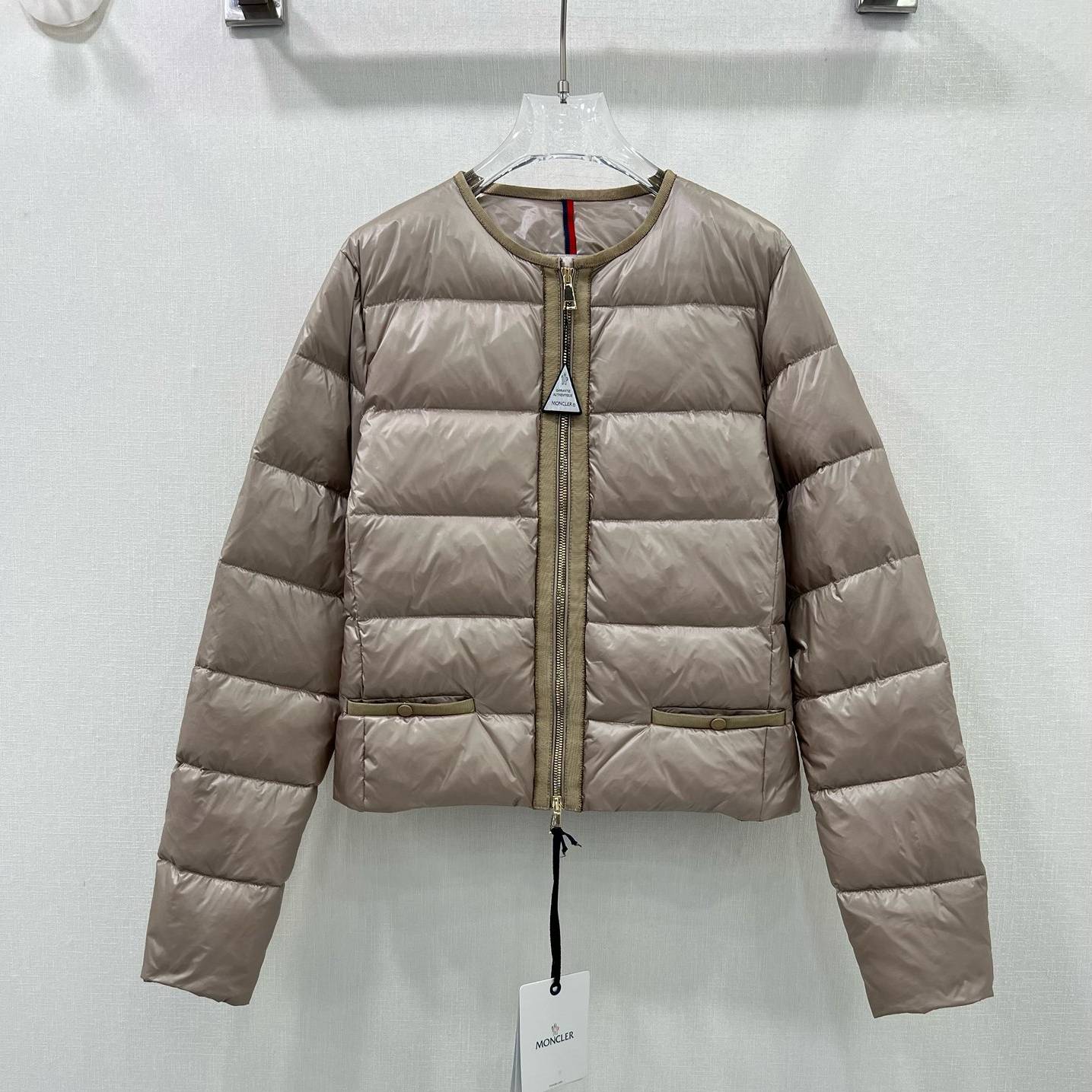 MONCLER 2024 SS 몽클레어 퀄팅 포켓 짚업 베이지핑크 여성 패딩 커스텀급