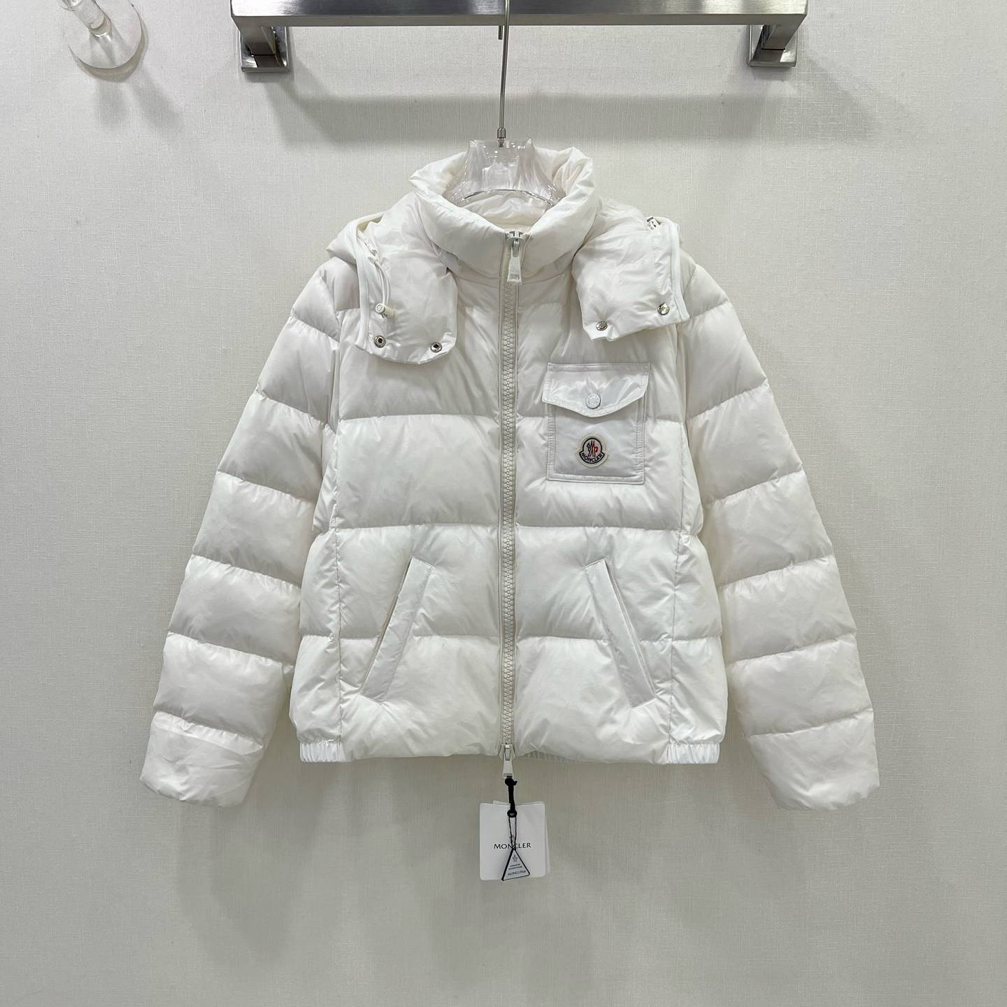 MONCLER 2024 SS 몽클레어 퀄팅 후드 포켓 화이트 여성 패딩 커스텀급