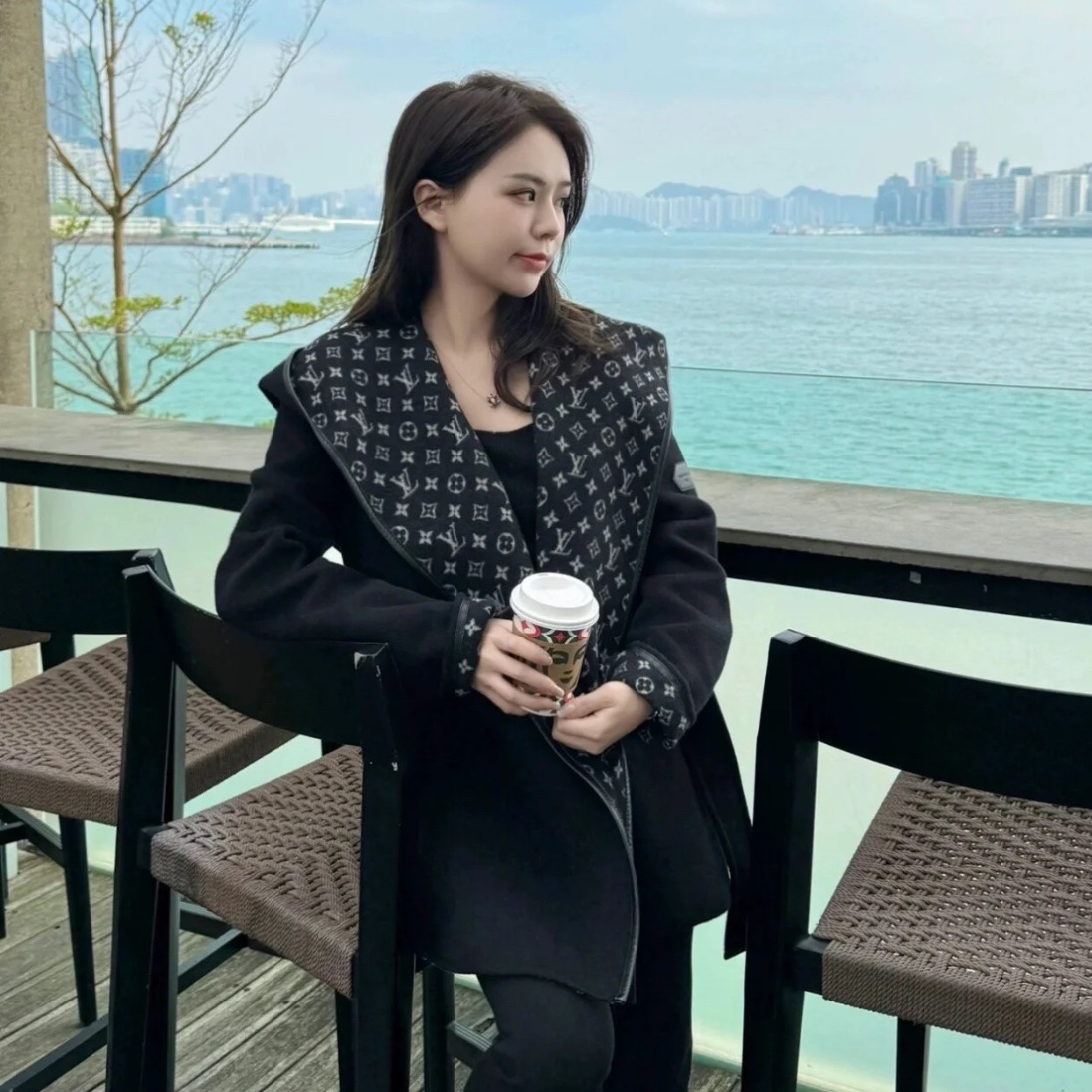 LOUIS VUITTON 2024 SS 루이비통 후드 벨트 캐시미어 100% 업뎃버젼 여성 중코트 커스텀급