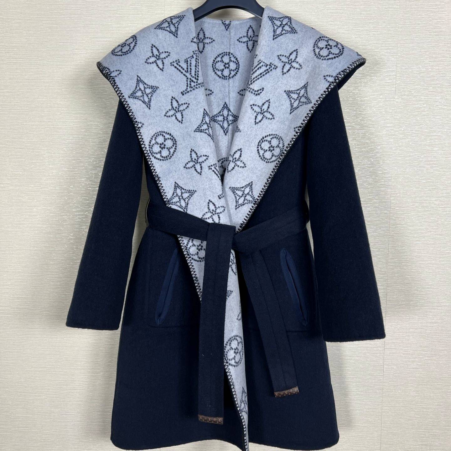 LOUIS VUITTON 2024 SS 루이비통 벨트 후드 네이비 2면디자인 캐시미어 100% 업뎃버젼 여성 롱코트 커스텀급