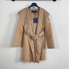 LOUIS VUITTON 2024 SS 루이비통 벨트 후드 투톤 베이지 2면디자인 캐시미어 100% 업뎃버젼 여성 롱코트 커스텀급