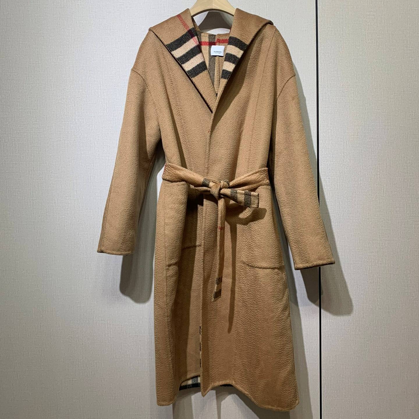 BURBERRY 2024 SS 버버리 체크 벨트 후드 베이지 캐시미어 100% 업뎃버젼 여성 롱코트 커스텀급