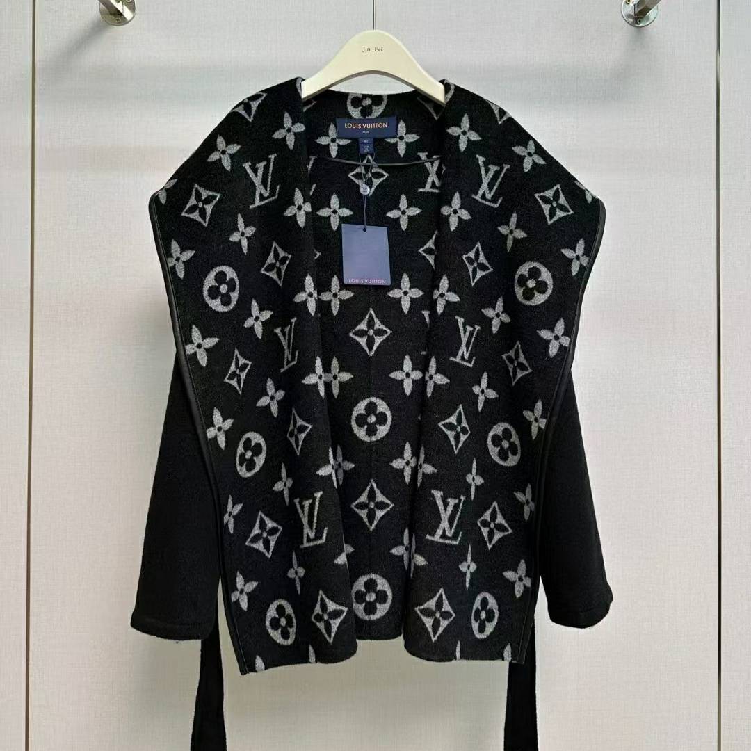 LOUIS VUITTON 2024 SS 루이비통 모노그램 후드 블랙 캐시미어 100% 업뎃버젼 여성 중코트 커스텀급