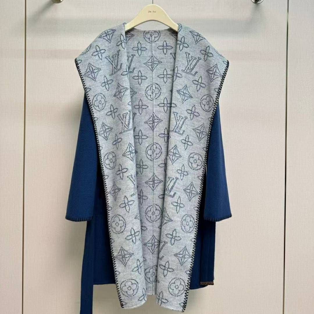 LOUIS VUITTON 2024 SS 루이비통 모노그램 후드 블루 캐시미어 100% 업뎃버젼 여성 롱코트 커스텀급