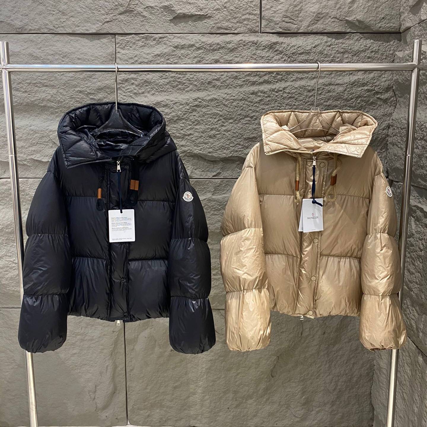 MONCLER 2024 SS 몽클레어 패치로고 퀄팅 후드 여성 쇼트패딩 커스텀급