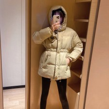 PRADA 2024 SS 프라다 삼각로고 퀄팅 후드 포켓 여성 중패딩 커스텀급