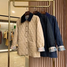 BURBERRY 2024 SS 버버리 퀄팅누빔 체크안감 벨벳카라 포켓 여성 반패딩 커스텀급