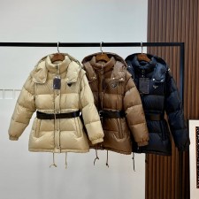 PRADA 2024 SS 프라다 삼각로고 퀄팅 후드 벨트 지퍼포켓 여성 반패딩 커스텀급