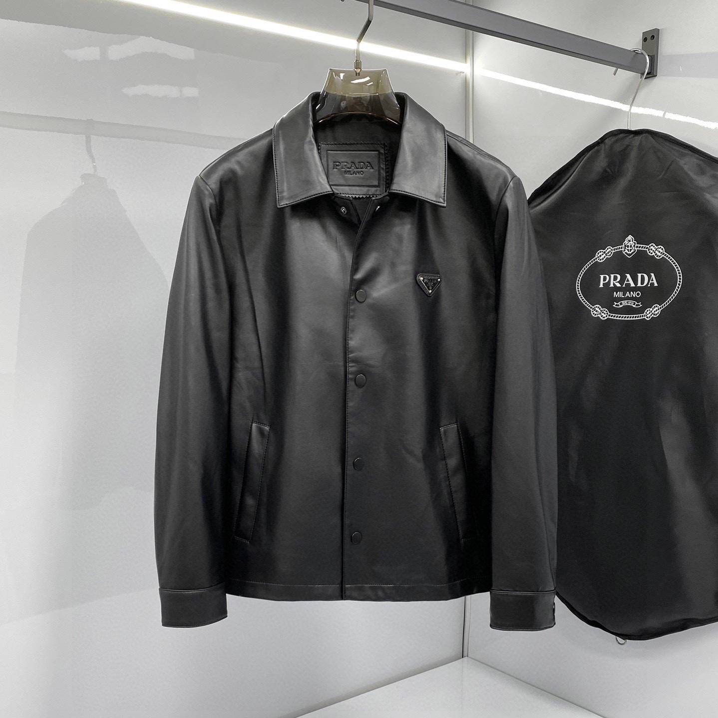 PRADA 2024 SS 프라다 카라 삼각로고 양가죽 포켓 블랙 남성 점퍼 커스텀급