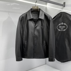 PRADA 2024 SS 프라다 삼각로고 카라 양가죽 블랙 남성 점퍼 커스텀급