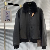 LOUIS VUITTON 2024 SS 루이비통 퍼카라 투톤 양가죽 포켓 블랙 남성 점퍼 커스텀급