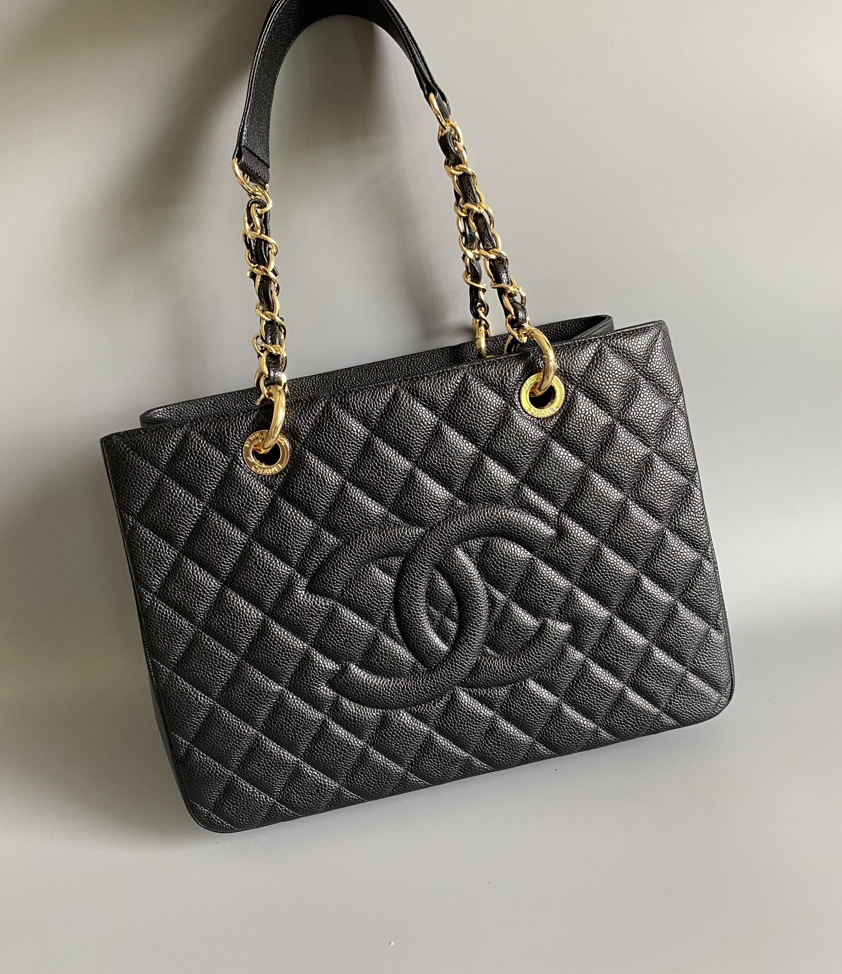 CHANEL 2025 SS 샤넬 체인 빅사이즈 램스킨 블랙 폰홀더 탑 핸들백 여성 가방 커스텀급 한정