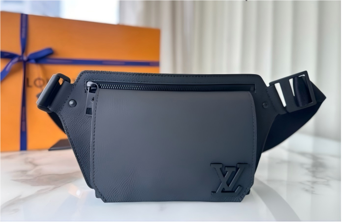 LOUIS VUITTON 2025 SS 루이비통 로우 키 카바스 MM 숄더백 카멜 M57081 남성 가방 커스텀급
