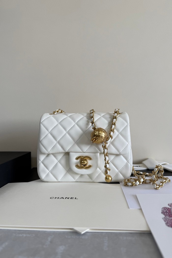 CHANEL 2026 SS 샤넬 체인 램스킨 골드메탈 AS1786  플랩백 MINI백 여성 가방 커스텀급