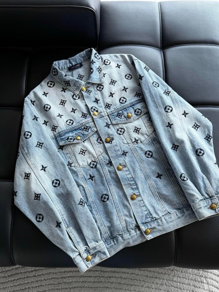 루이비통 LOUIS VUITTON 2026 SS 캐릭터 로고 데님 남성 쟈켓 커스텀급