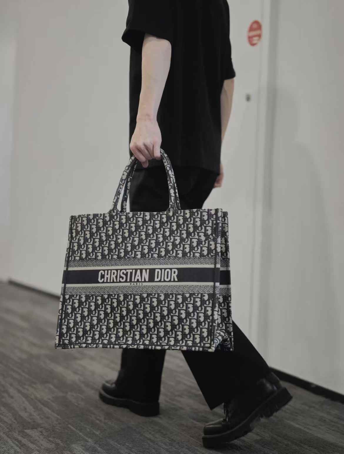 디올 DIOR 2026 SS 램스킨 퀄팅 미니 토트백   빅백  커스텀급