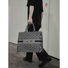 디올 DIOR 2026 SS 램스킨 퀄팅 미니 토트백   빅백  커스텀급