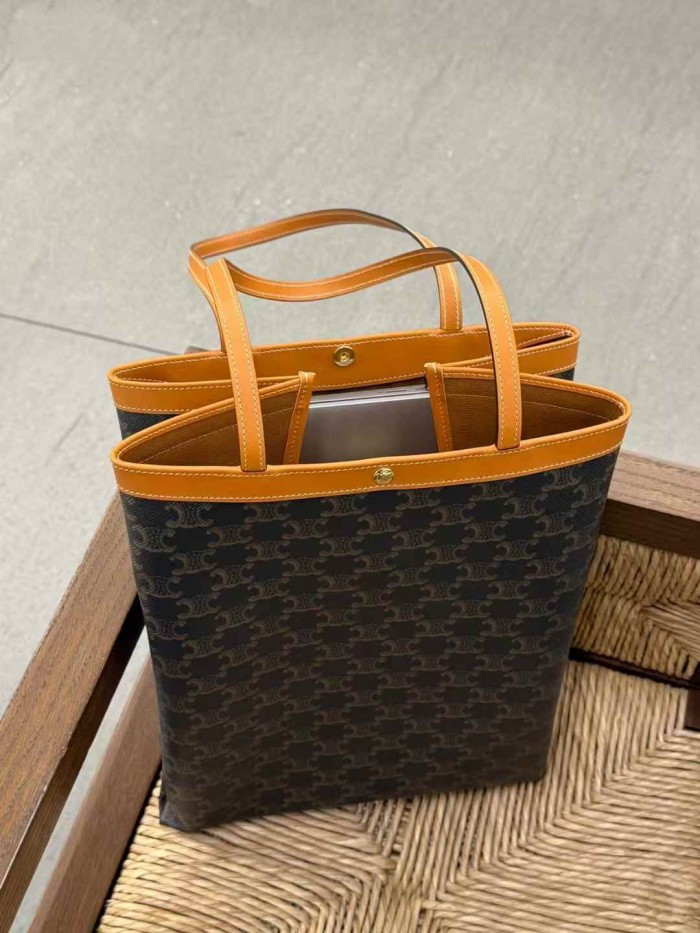 셀린느 CELINE 2026 SS 트리오페 퀴르 지퍼 블랙 숄더백 6 커스텀급