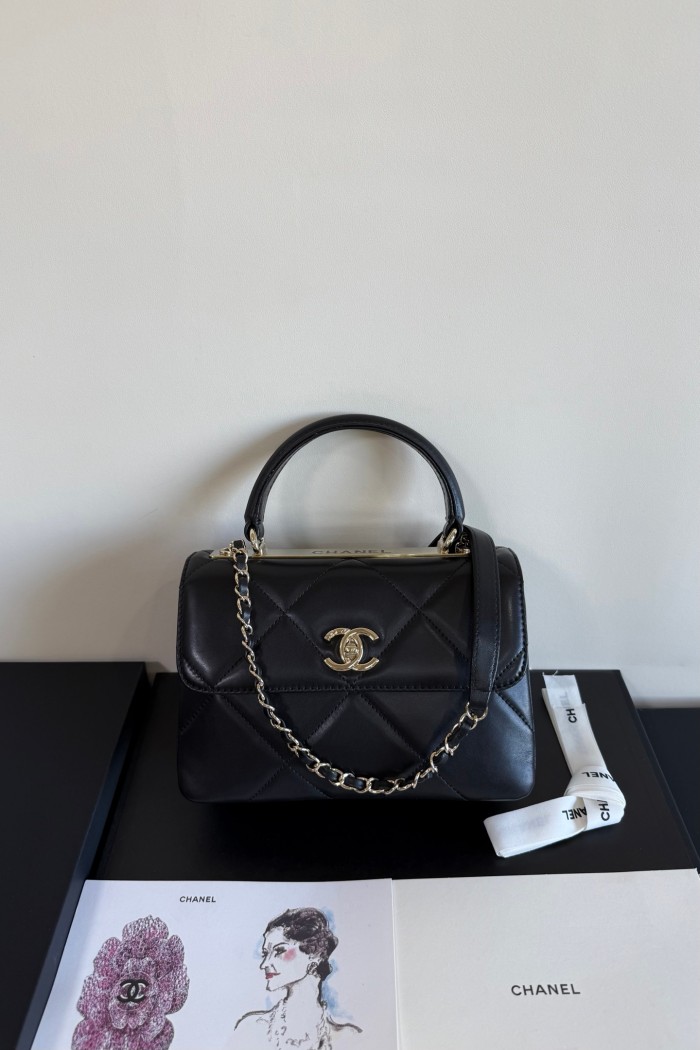 CHANEL 2026 SS 샤넬 체인 램스킨 골드메탈 Trendy CC   플랩백 여성 가방 커스텀급