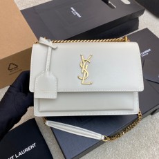 생로랑 SAINT LAURENT 2026 SS 골드로고 쉐브론 네이비 체인 크로스백  커스텀급