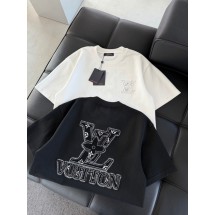 루이비통 LOUIS VUITTON 2026 SS 캐릭터 로고 티셔츠 남성 쟈켓 커스텀급