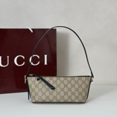 GUCCI 2026 SS 구찌가방 토트백 패드락 미듐 숄더백 쟈가드  여성 가방 커스텀급 A847281