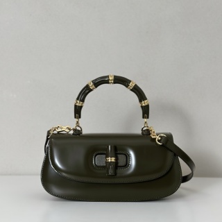 GUCCI 2026 SS 구찌가방 토트백 패드락 미듐 숄더백 쟈가드  여성 가방 커스텀급 A827750